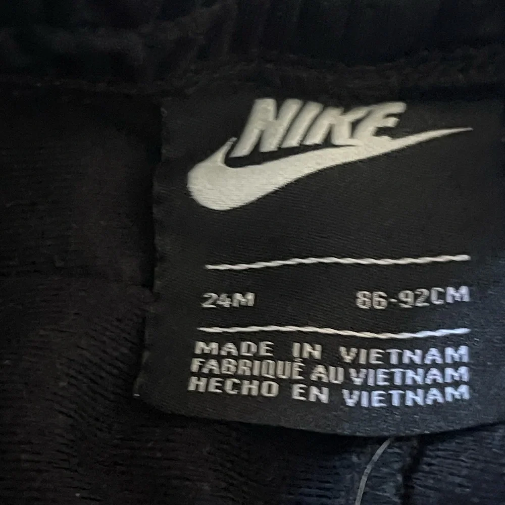 Nike Black & Light Gray Kids Athletic Track Jacket and Pants - Picture 9 of 11